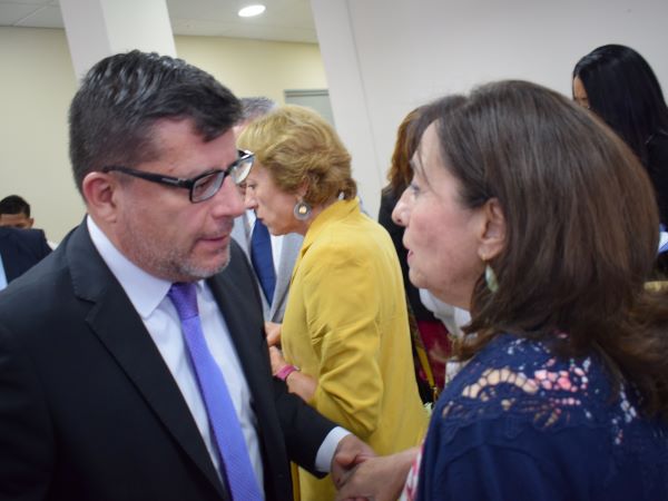 El Defensor Regional saluda a la nueva presidenta de la Corte de Apelaciones de Iquique, ministra Mónica Olivares Ojeda