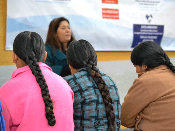 Esta semana el Manual de Atención Penal a Mujeres Indígenas Extranjeras se está presentando en las regiones de Arica, Tarapacá y Antofagasta.