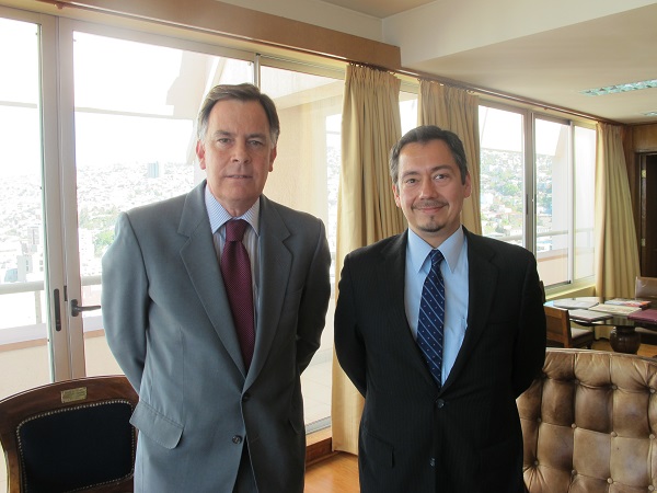 La reunión de Claudio Pérez con el intendente se llevó a cabo en la oficina de Raúl Celis.