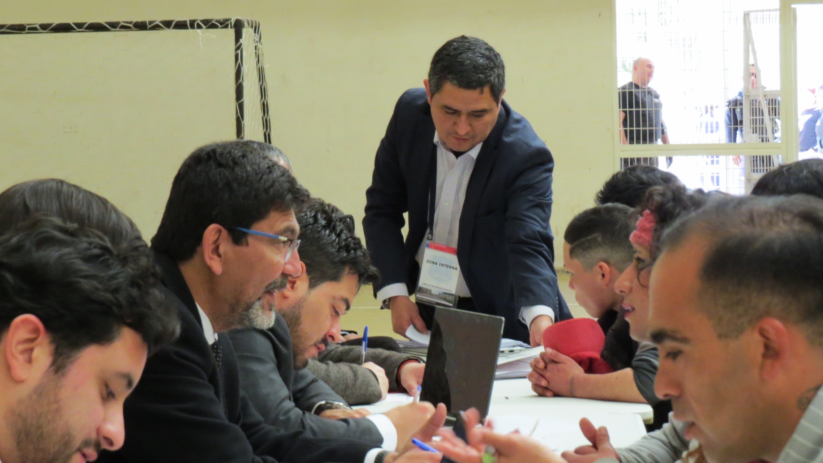 Con el apoyo del Defensor Regional, el jefe de la Unidad de Estudios y cuatro defensores atendieron a 75 internos.