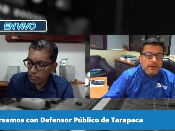 El Defensor Regional de Tarapacá, Gabriel Carrión, durante la entrevista en radio "Súper".