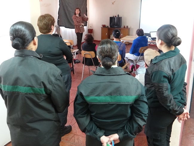 La actividad potenció el diálogo fluído con las internas del Complejo Penitenciario de Punta Arenas.