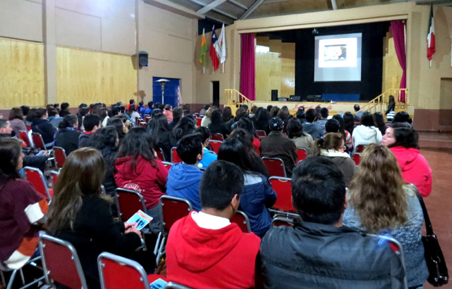 Más de 150 personas participaron de Charla sobre Proyecto Inocentes en Liceo de Requí­noa.