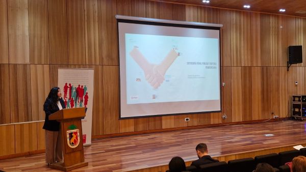 Una destacada participaci&oacute;n cumpli&oacute; la defensora p&uacute;blica penitenciaria Giegliola Burgos.