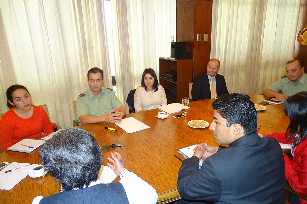 La Defensora Regional de Antofagasta en una nueva sesión de la Comisión Interinstitucional de Justicia Penal. 