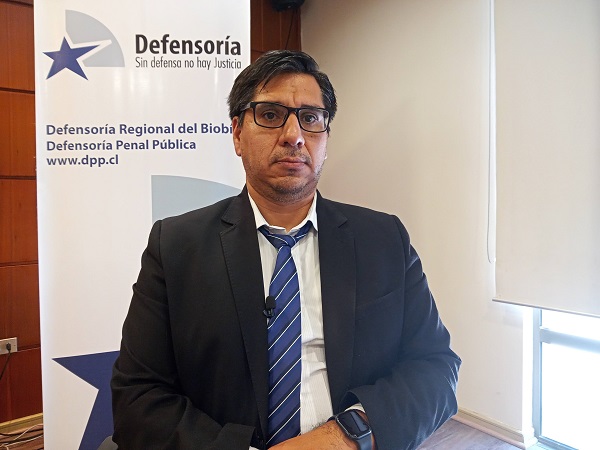 Tras tres meses de juicio y más de dos años de prisión preventiva, el defensor público Claudio Vigueras logró la absolución de su representado.