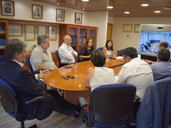 El Defensor Nacional y equipo sostuvieron una videoconferencia con los directivos regionales de la institución, para  evaluar el trabajo virtual. 