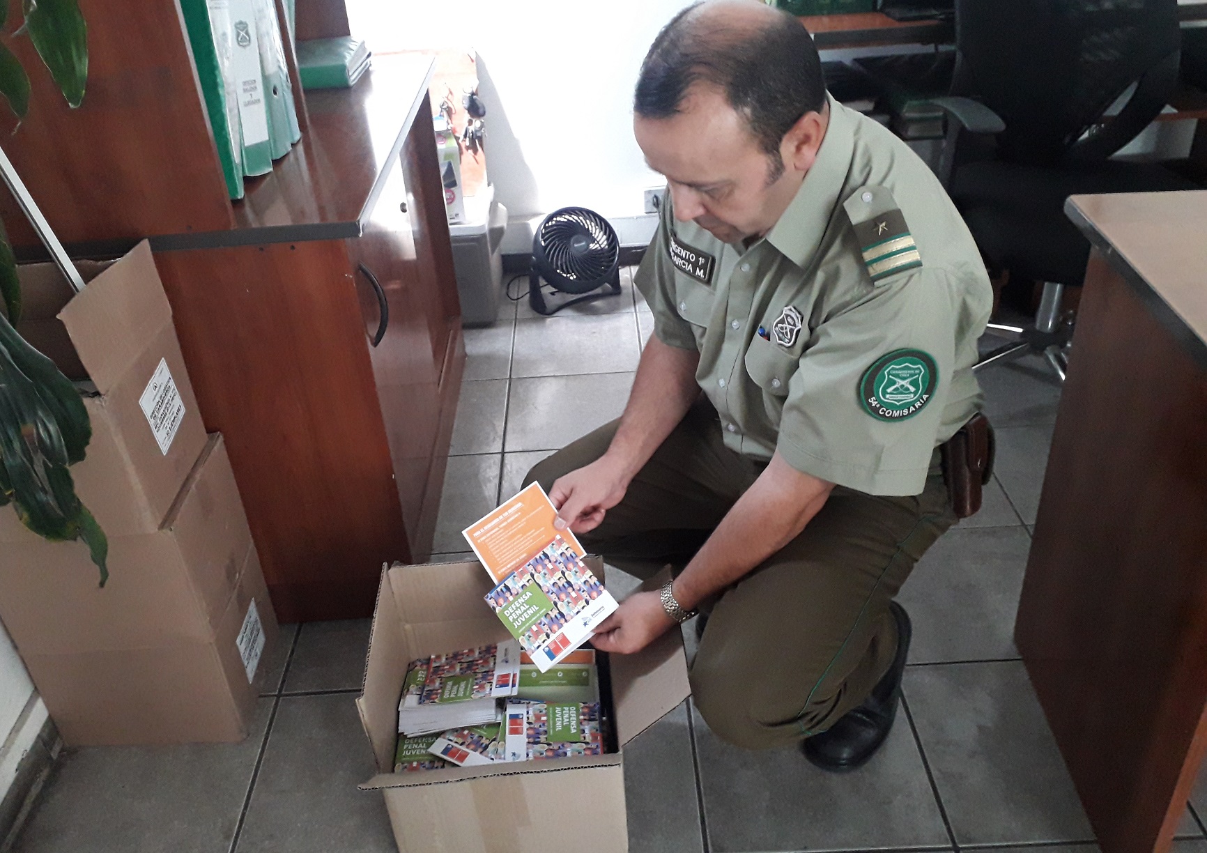 La 54° Comisaría de Huechuraba fue uno de los 30 cuarteles en que la DRMN distribuyó  36 mil folletos informativos sobre los derechos del detenido.