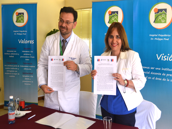 Muy contenta se mostró la Defensora Regional de Coquimbo con la firma del convenio que beneficiará a usuarios internados en este hospital. 