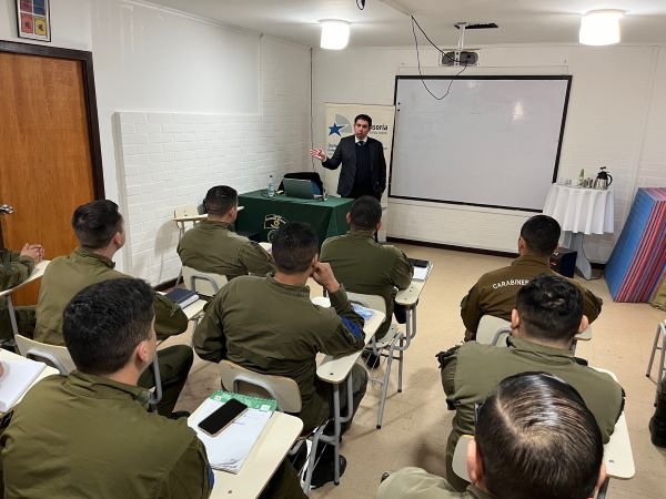 Con gran interés, el personal policial participó en esta jornada de capacitación.