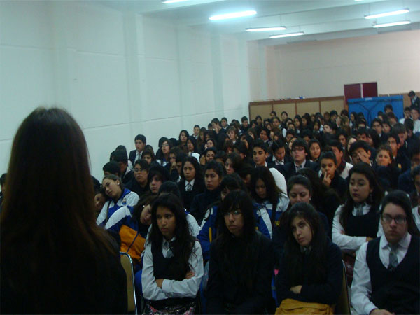 Doscientas estudiantes del Instituto Superior de Comercio (Insuco) de Antofagasta asistieron a la charla.