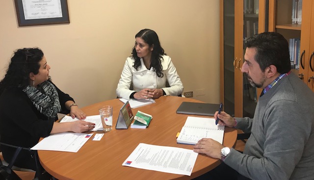 La Defensoría de Atacama y el programa de Gendarmería lograron el acuerdo después de una productiva reunión.