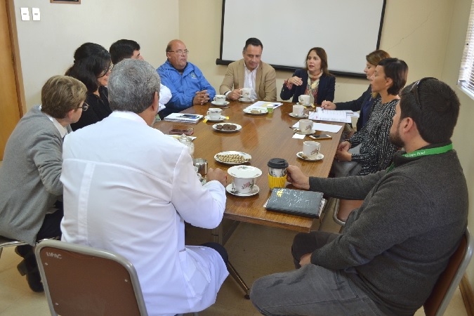 El equipo de la Defensoría Regional de Coquimbo junto a los profesionales de la Unidad de Psiquiatría Forense.