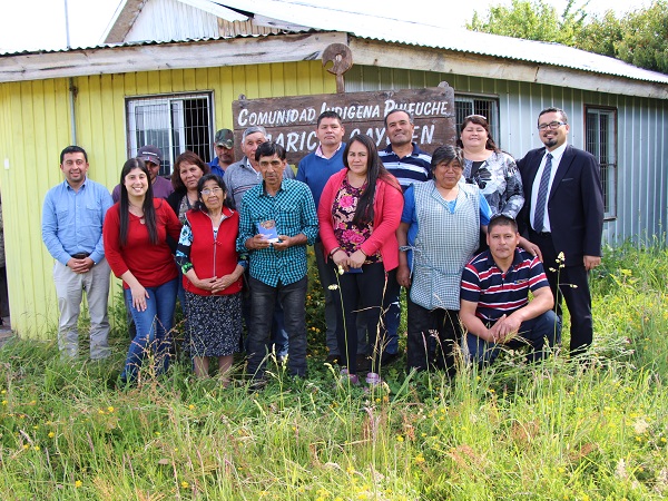 La comunidad “Puleuche Maricoi Cayulen” junto al equipo de la Defensoría Penal Mapuche de Cañete.