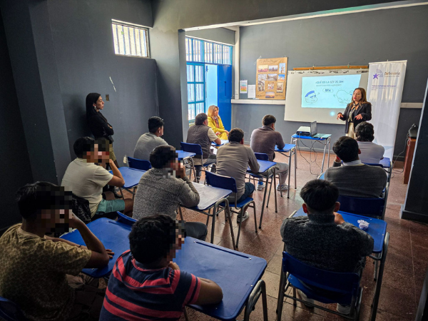 La Defensor&iacute;a de Tarapac&aacute; orient&oacute; a los adolescentes del centro de internaci&oacute;n sobre el proceso penal juvenil.