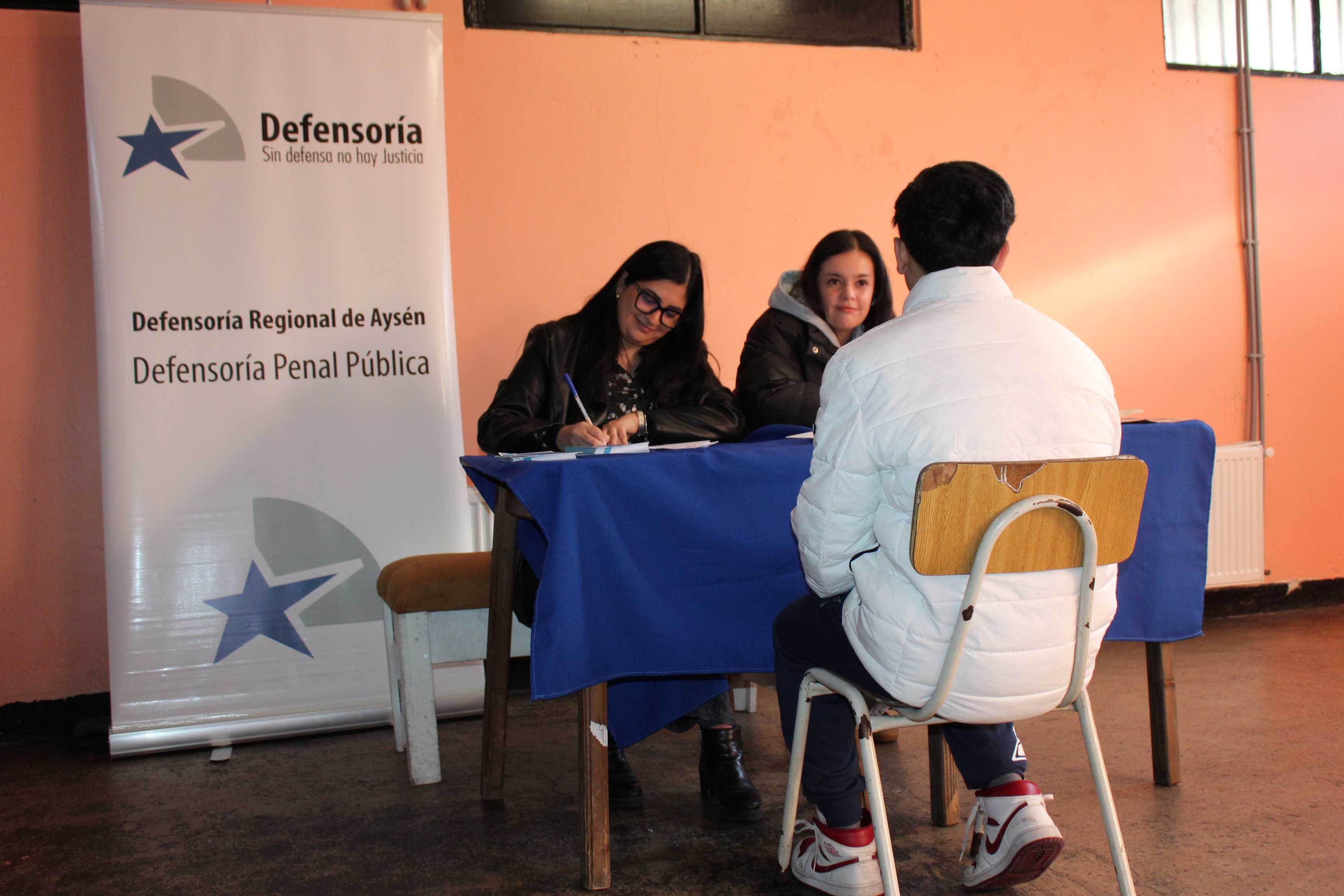 Internos de la c&aacute;rcel de Puerto Ays&eacute;n valoraron la oportunidad de las atenciones del equipo penitenciario-