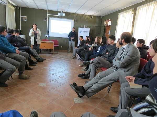 Dos charlas a estudiantes de Talca sobre ley penal adolescente ofreció la Defensoría Regional del Maule.