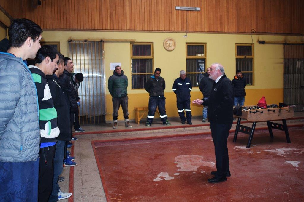 Internos de la cárcel de Chile Chico durante el diálogo participativo.