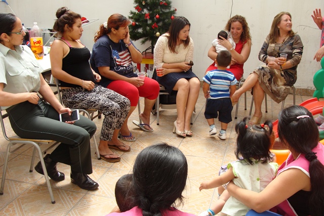 La Defensora Regional de Antofagasta encabezó el diálogo con madres privadas de libertad.