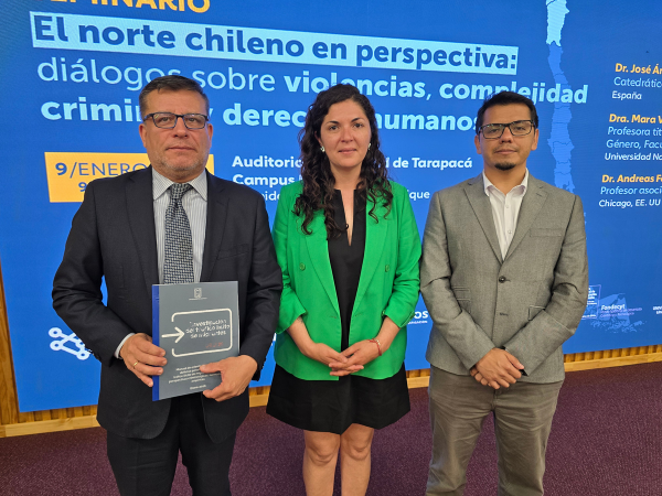 El Defensor Regional recibi&oacute;, en representaci&oacute;n de la Defensora Nacional, el manual sobre defensa penal en casos de tr&aacute;fico de migrantes.