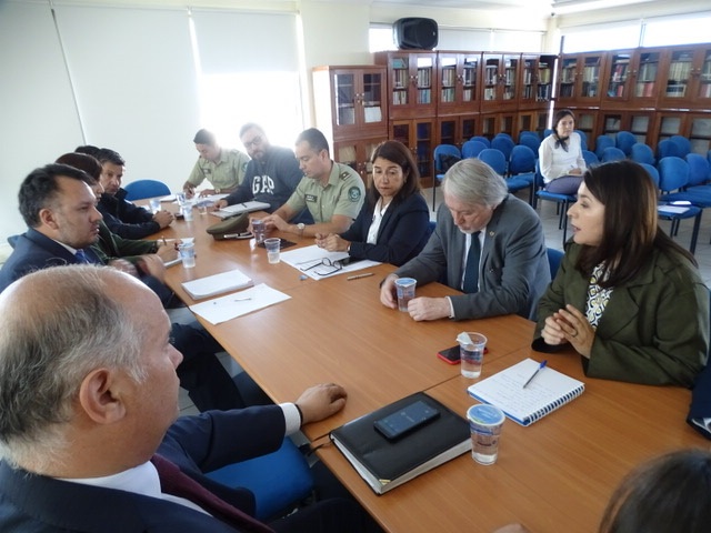 La Defensora Regional y el jefe de Estudios de Antofagasta expusieron en reunión de operadores de justicia.