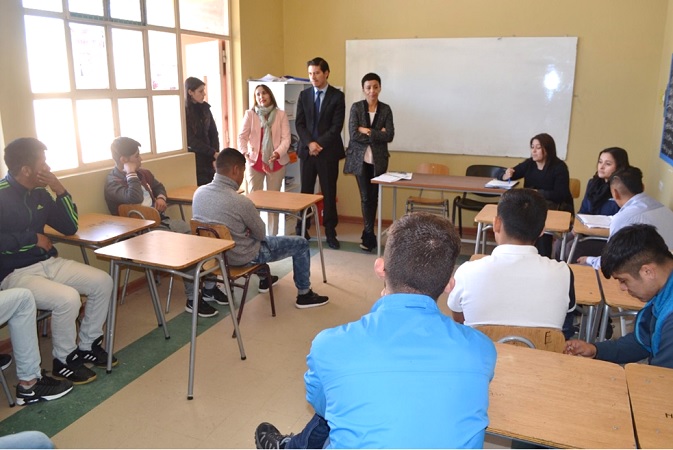 Dieciocho jóvenes que cumplen sanciones en el CRC de La Serena se reunieron con profesionales del área penal juvenil de la Defensoría.