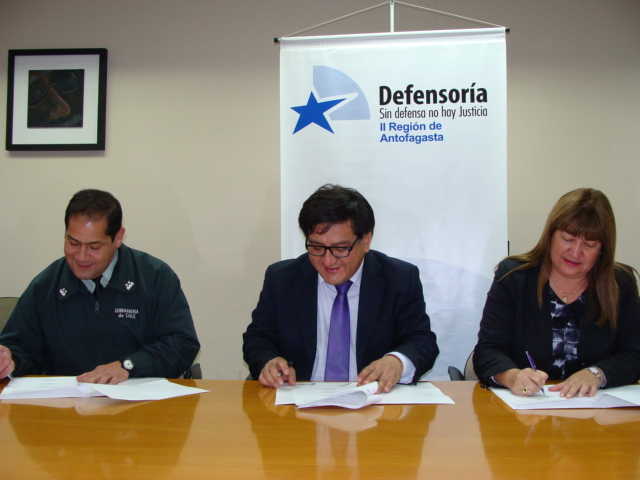Los representantes de la Defensoría, PDI y Gendarmería, firmaron un convenio de coordinacion