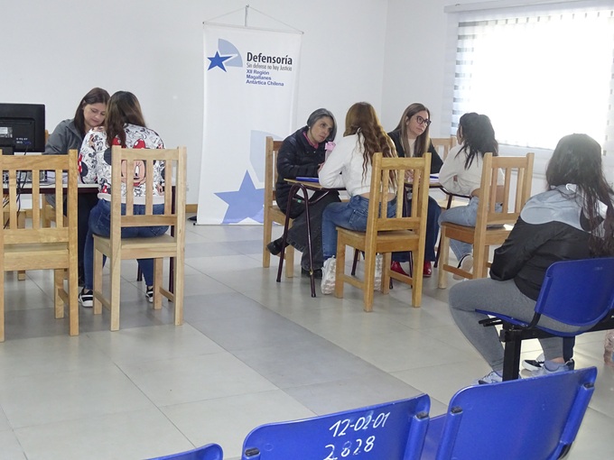 La Defensor&iacute;a y la CAJ atendieron consultas de las internas en materias penales, civiles y de familia.