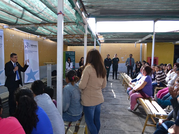 Las internas del penal de mujeres de Iquique interactuaron con el Defensor Regional de Tarapacá en la cuenta de gestión penitenciaria.
