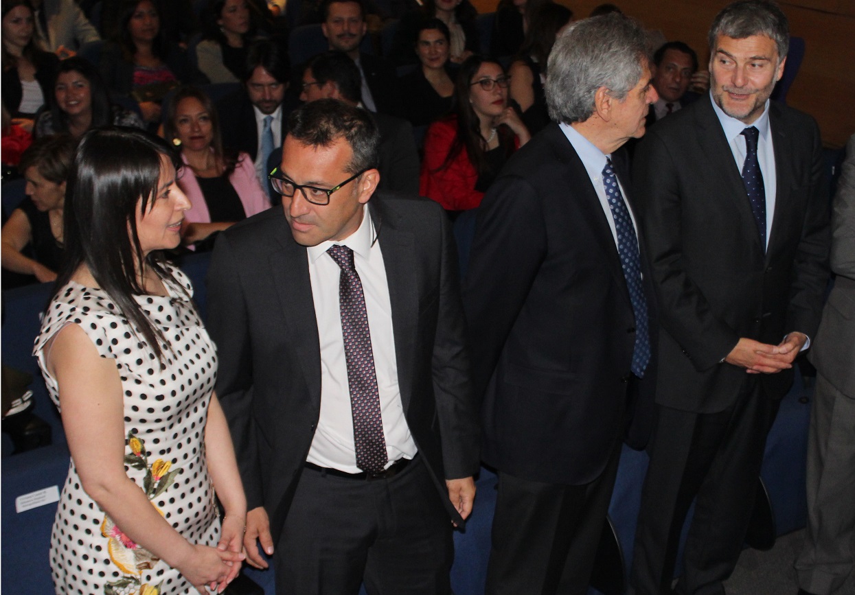 Los defensores regionales Viviana Castel y Carlos Mora junto al presidente de la Corte Suprema, Haroldo Brito, y el Defensor Nacional, Andrés Mahnke.