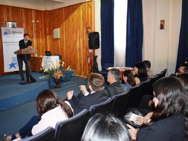 El jefe de la Unidad de Derechos Humanos de la Defensoría Penal Pública expuso en Iquique.