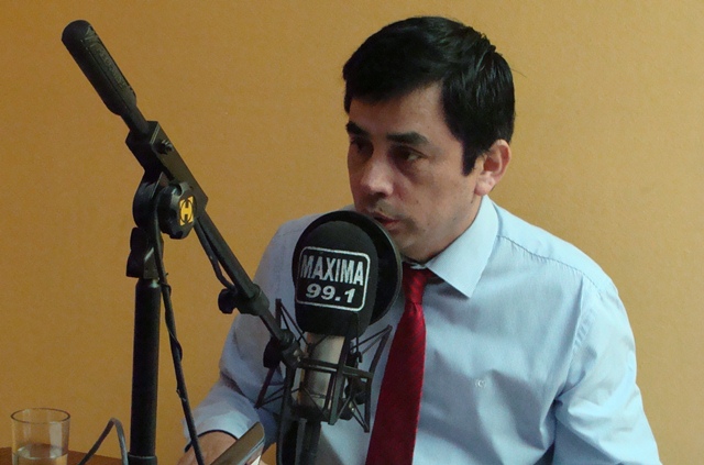 El defensor local jefe de Antofagasta, Mario Fuentealba, en radio Máxima FM.