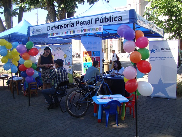 La msiva asistencia de público marcó la 'Feria por los derechos de niños y adolescentes' en Concepción.