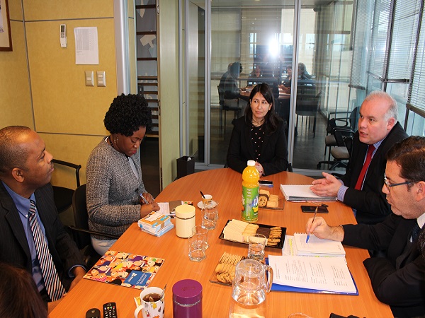 Los representantes de la Embajada de Haití mostraron su disposición para estudiar el ofrecimiento de la Defensoría 