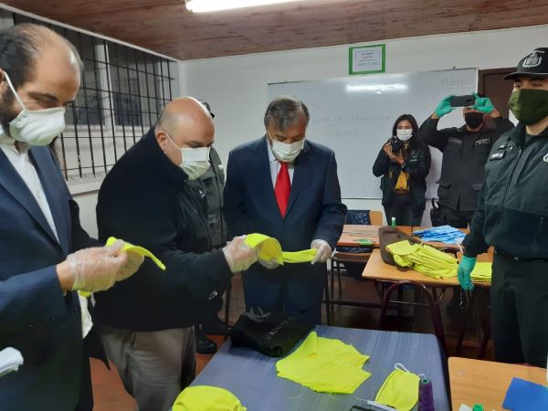 Los internos están elaborando mascarillas para el uso propio y de los funcionarios de Gendarnería.