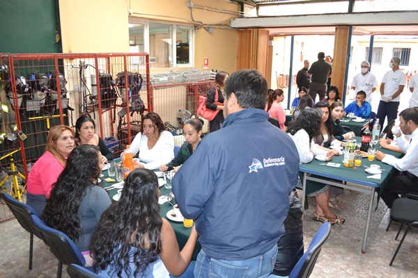Un franco diálogo sostuvieron las internas del CDP de Illapel con el Defensor Regional, tras lo cual celebraron el Día de la Mujer