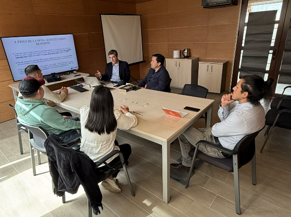 La capacitaci&oacute;n estuvo a cargo de los profesionales de la unidad especializada en Los Lagos.