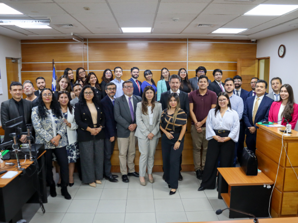 Alumnos en práctica de la Defensoría de Tarapacá participaron en juicio oral simulado