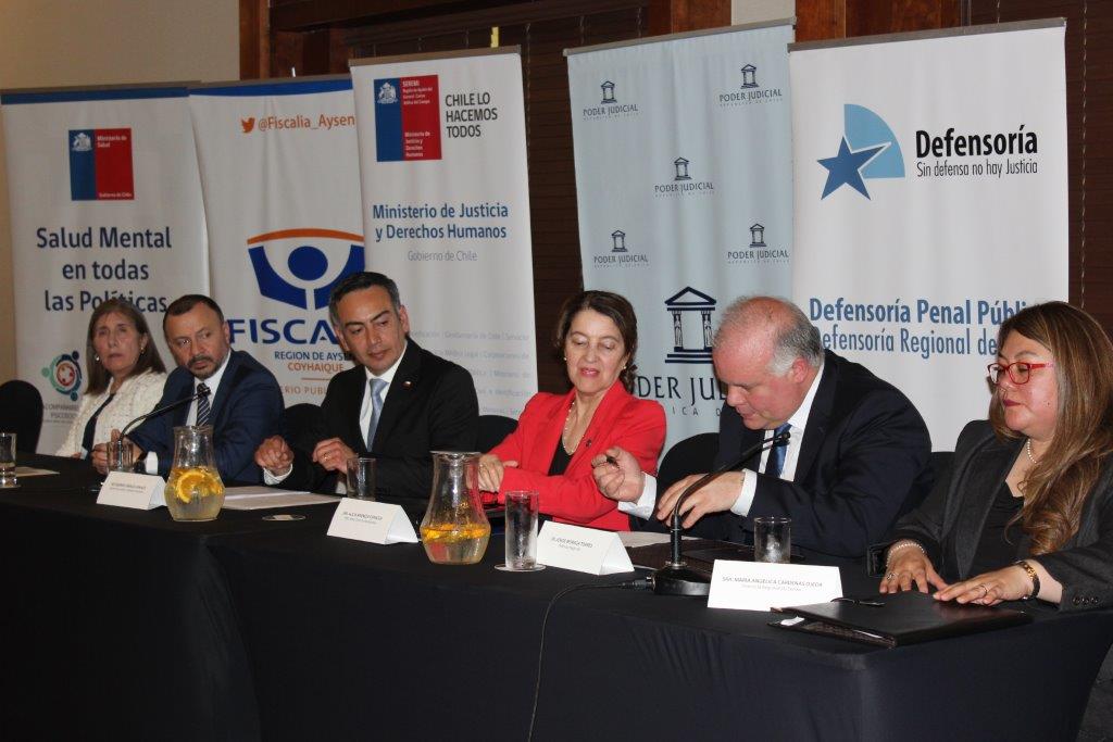 Autoridades regionales firmaron el protocolo de acuerdo para el funcionamiento de los TTD en la Región de Aysén.