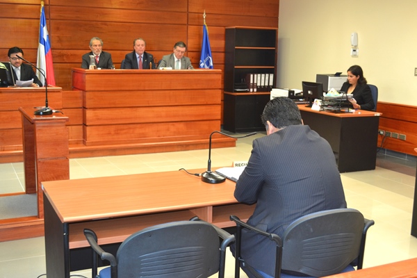 El defensor público Hugo Lagunas alegó en la sesión extraordinaria de la Corte de Apelaciones serenense realizada en Ovalle.