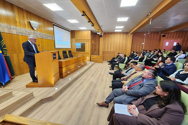 El Defensor Regional de Atacama, Ra&uacute;l Palma Olivares, dando cuenta de la gesti&oacute;n 2024 de su equipo.