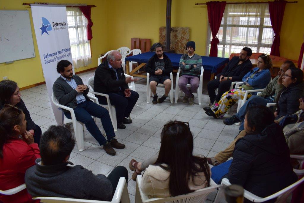 Un extenso encuentro sostuvieron Jorge Moraga e Israel Villavicencio con líderes de opinión de Puerto Aysén.