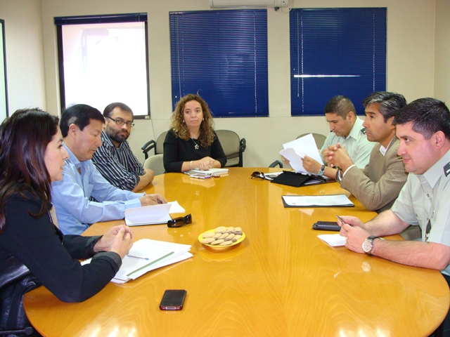 Representantes de la Defensorí­a, Gendarmería y el Consulado de Colombia participaron en la reunión efectuada en Antofagasta.