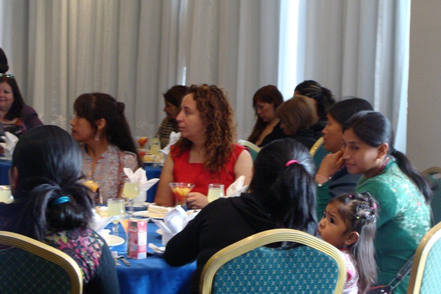 La encargada de la UAGD en Antofagasta, durante el desayuno 'por la no violencia contra la mujer.