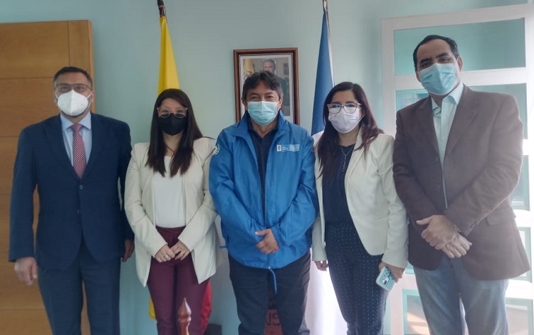 El vicenconul de Colombia y su equipo de abogadas se reunieron con el Defensor Regional y el defensor público de migrantes 
