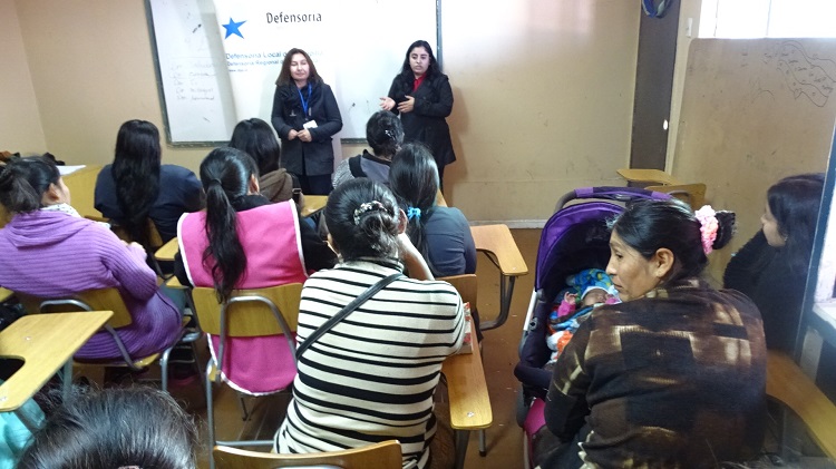 Los mujeres boivianas recibieron informacion de la defensa pública penitenciaria de Antofagasta.