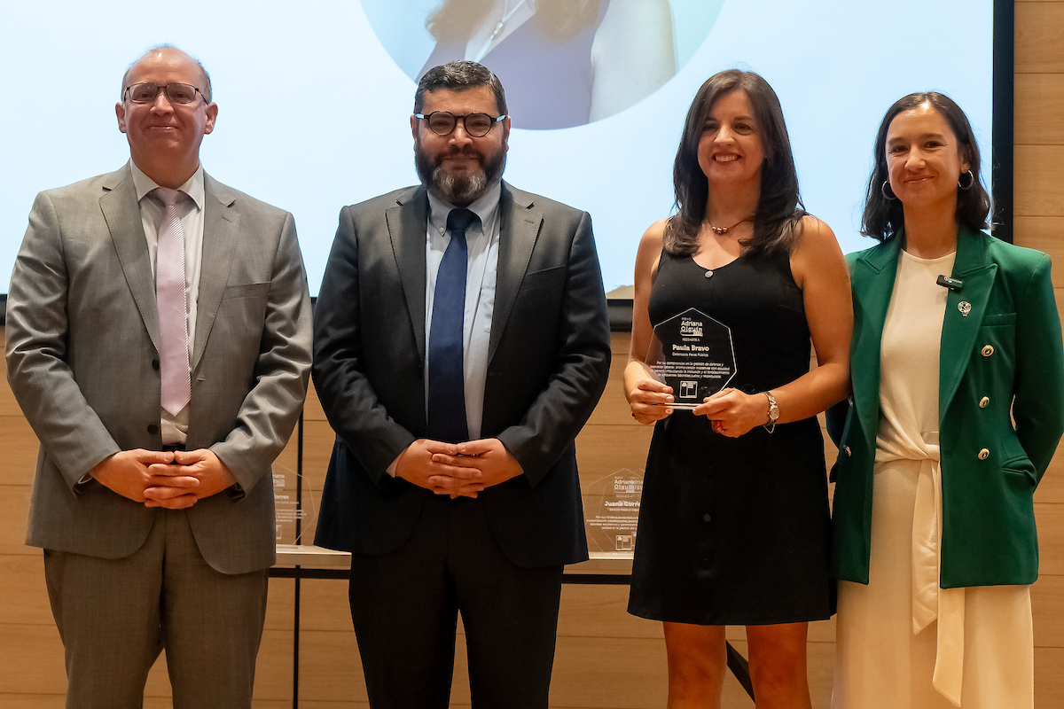 El Defensor Nacional (s), el subsecretario de Justicia, Paula Bravo y la subsecretaria de Derechos Humanos.