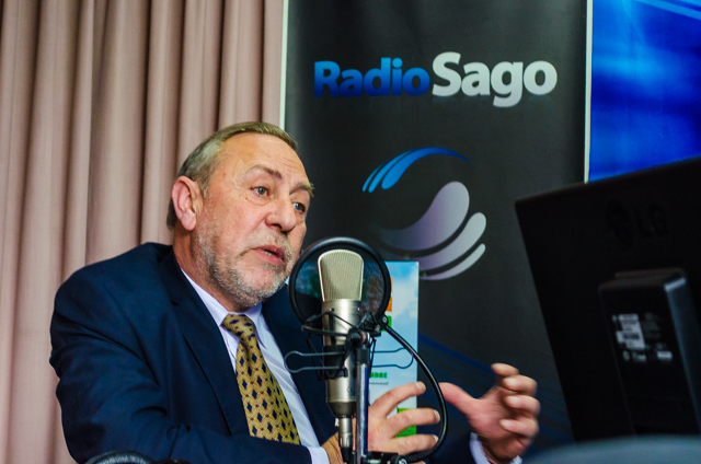 El Defensor Regional de Los Lagos, Erwin Neumann, entrevistado en la Radio Sago de Osorno.