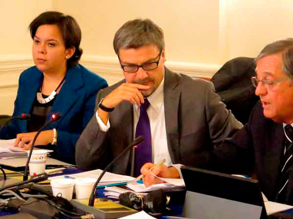 En la imagen, el Defensor Nacional, Andrés Mahnke, durante una reunión de trabajo de los directivos de Aidef en Washington.