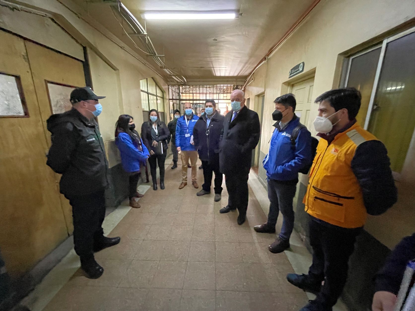 Ambos equipos se entrevistaron con internos y recorrieron las dependencias de la unidad penal de Puerto Aysén.